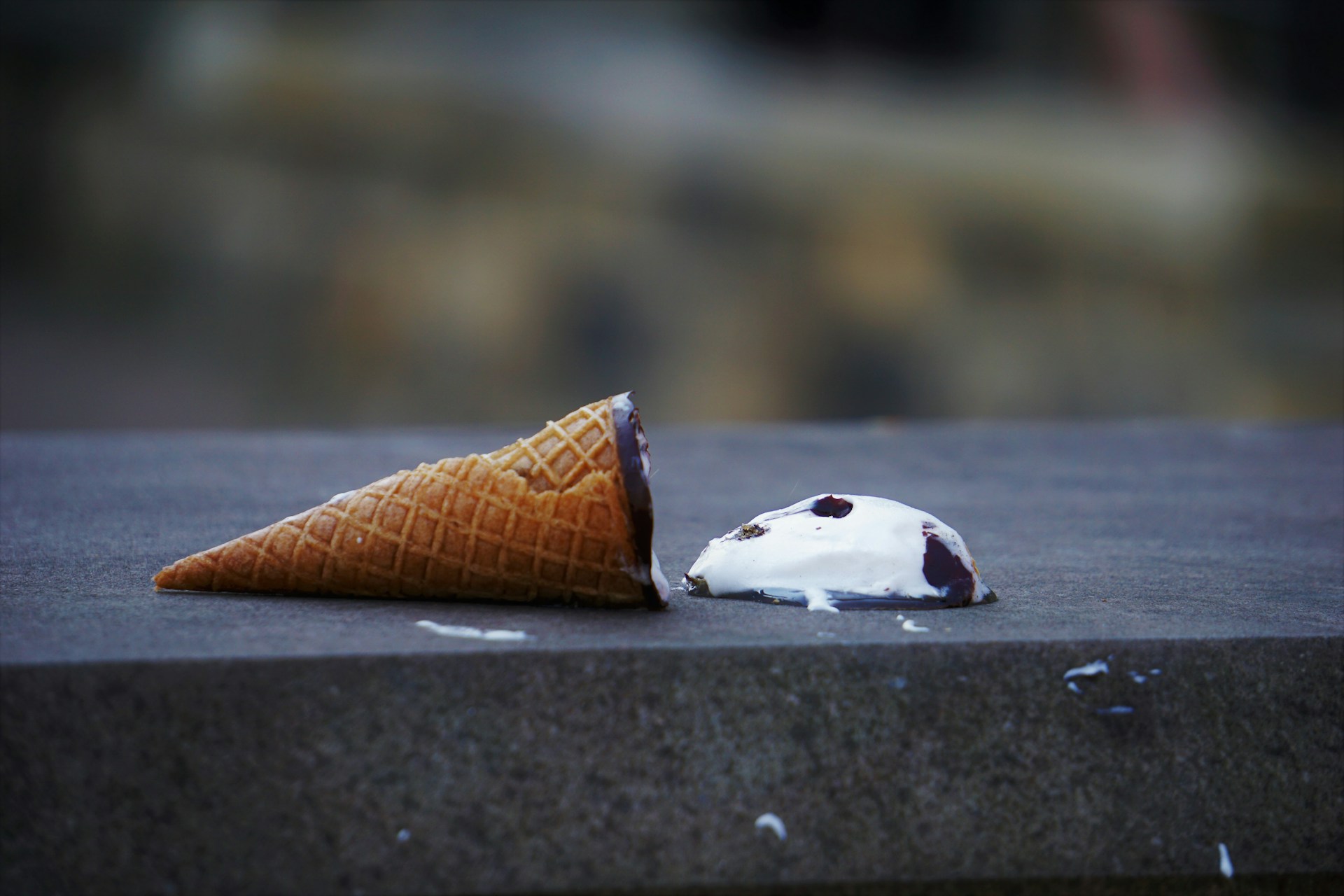 img of dropped ice cream