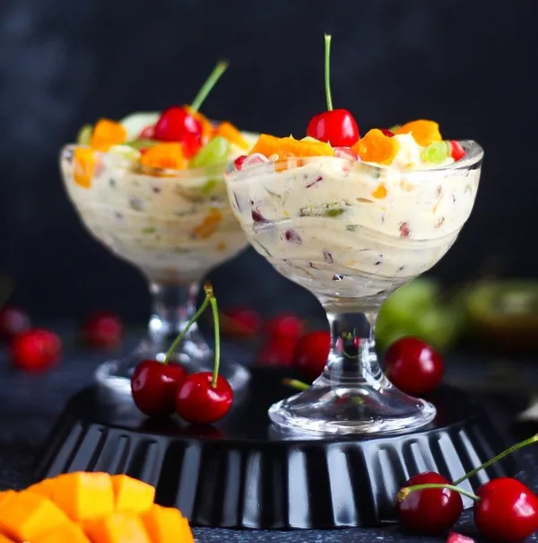 img of Sweet and Sour Fruit Cream Dessert